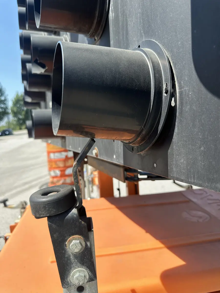 Traffic equipment servicing